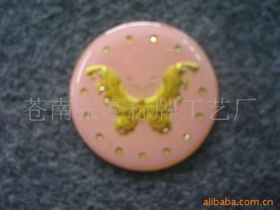 从木质到水晶 张豪标牌的工艺传承与创新